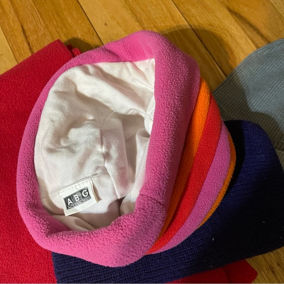 Assorted kids winter accessories - Picture 2 of 5